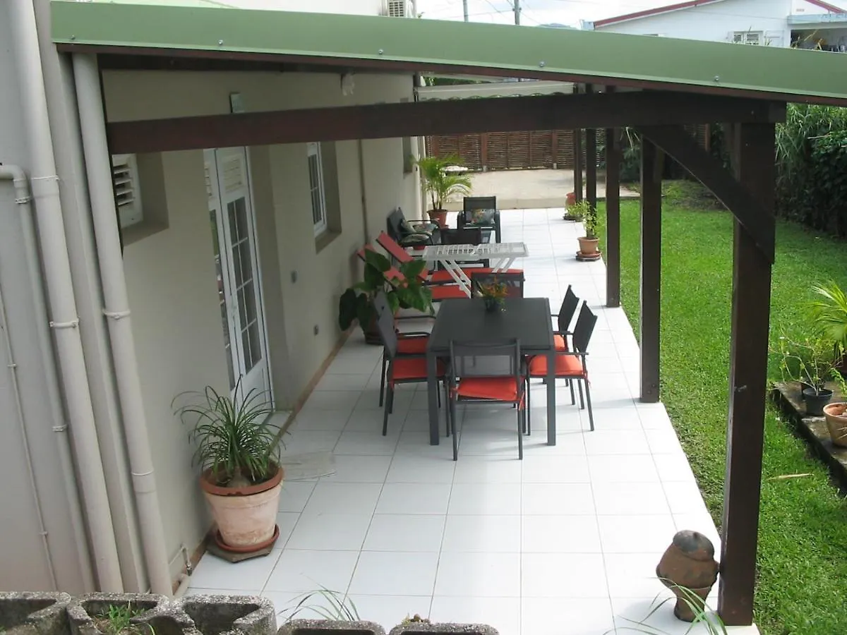 Petit Paradis Apartment Morne la Valeur 0*,